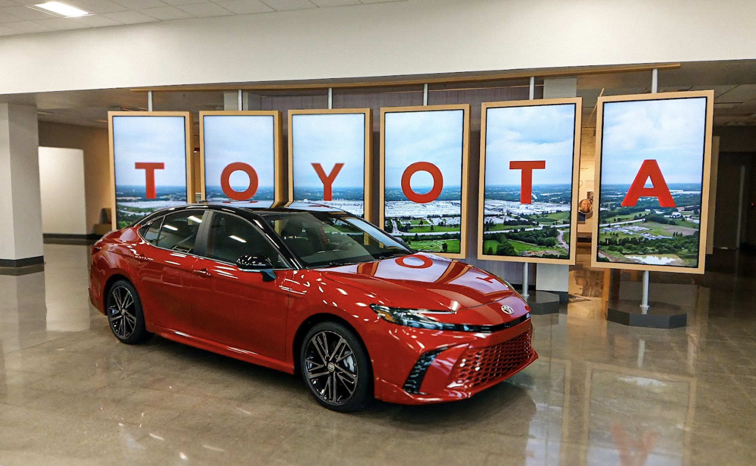 Toyota Kentucky Experience Center marquee video installation