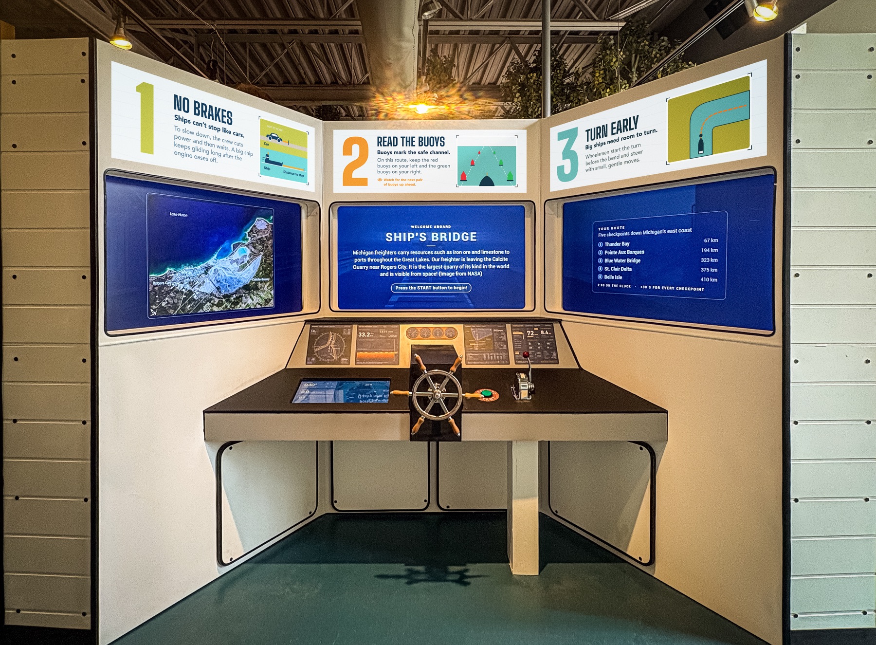 The Ship's Bridge Simulator installed: three screens as bridge windows, a console with a ship's wheel and throttle