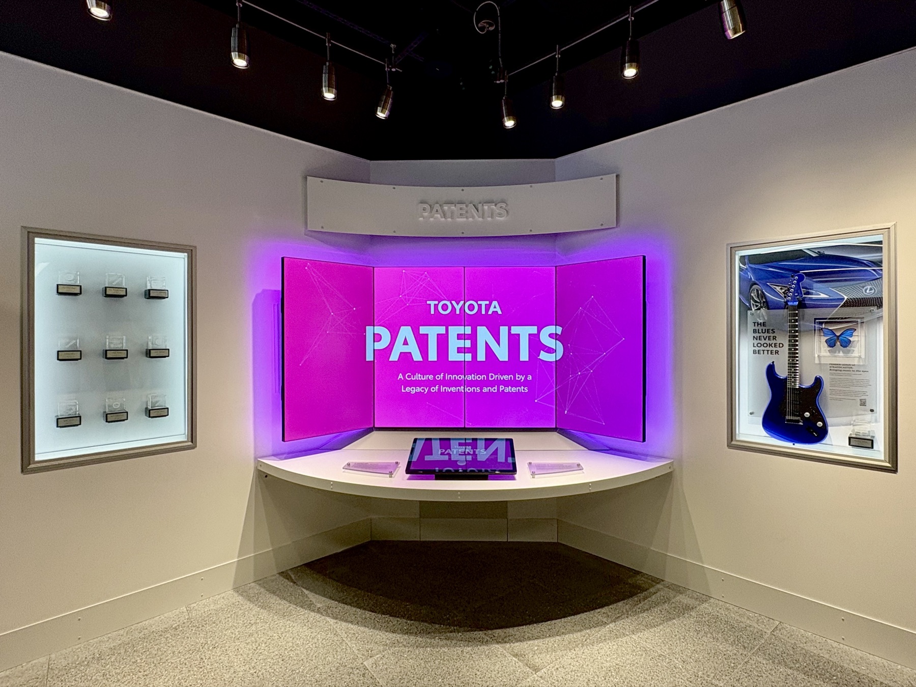 Patents Interactive touchscreen and display wall